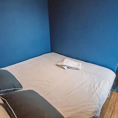 Le Méditerranéen, Face à La Cathédrale - 2d * Reims