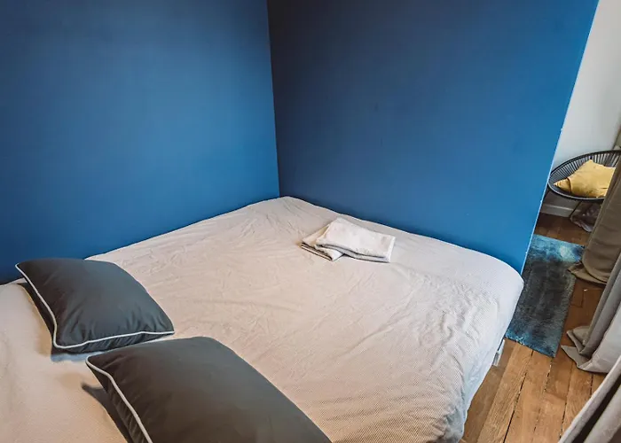 Le Mediterraneen, Face A La Cathedrale - 2d * Реймс