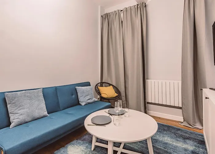 Апартаменты Le Mediterraneen, Face A La Cathedrale - 2d Реймс