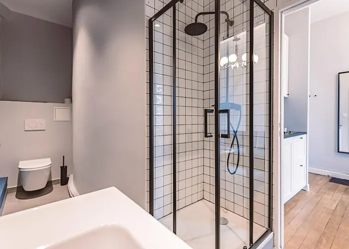 Le Mediterraneen, Face A La Cathedrale - 2d * Реймс